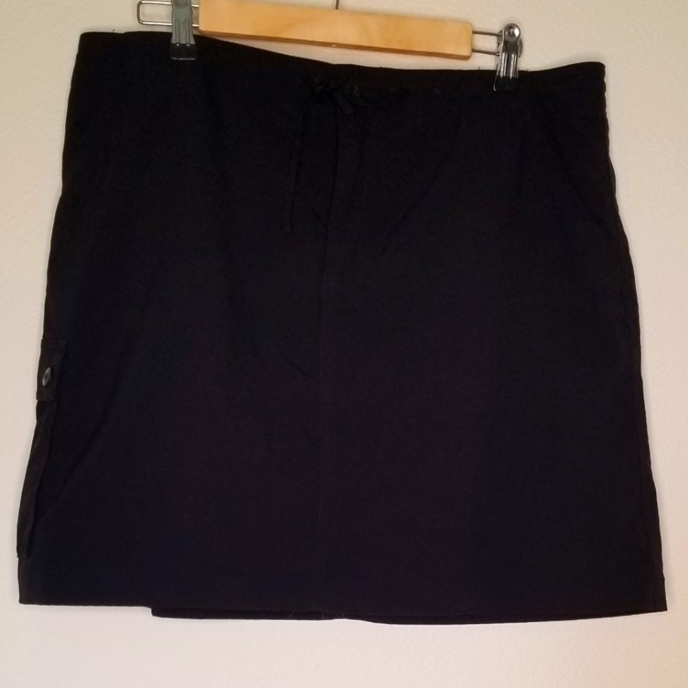 Patagonia black nylon polyester skort